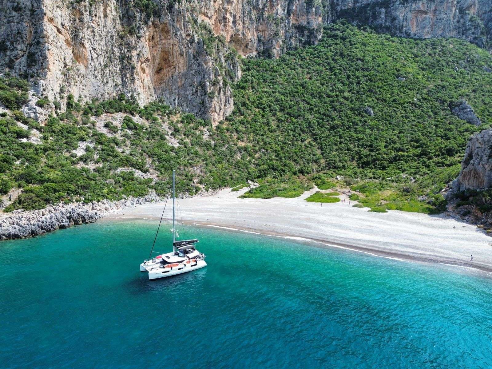 September Bliss: Why the Cyclades Shine in the Slow Season