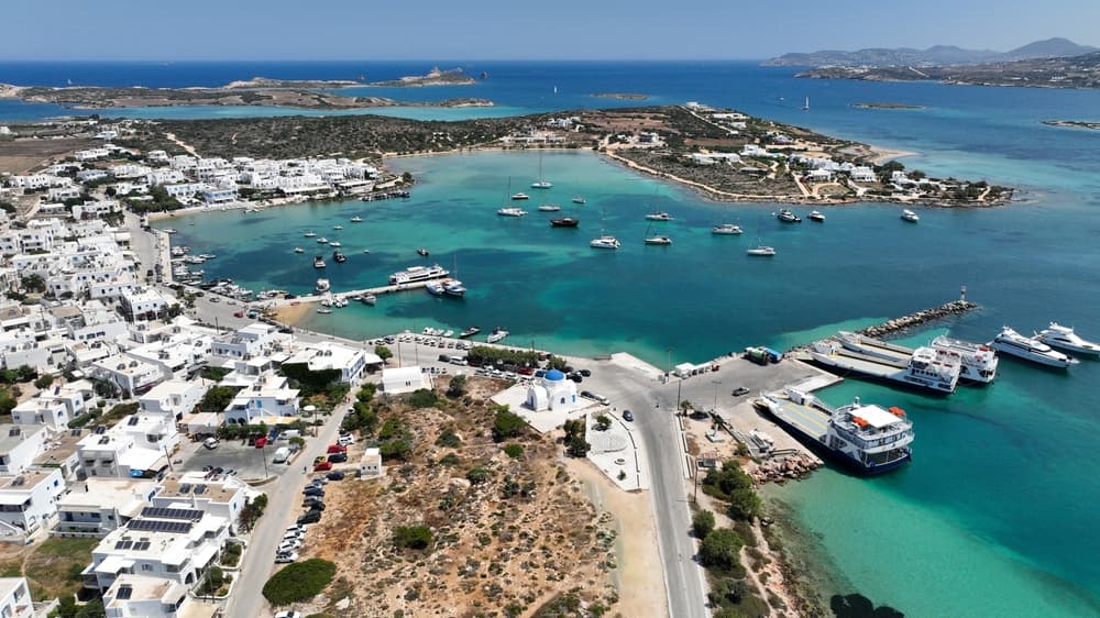 Sifnos to Paros | Private Yacht Transfer