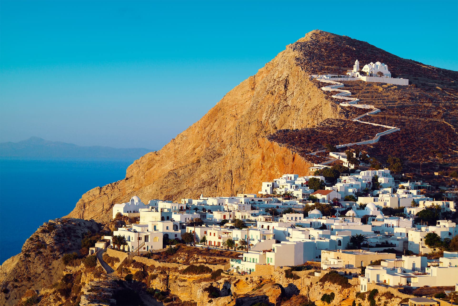 Folegandros from Paros | Private 8-hour yacht experience