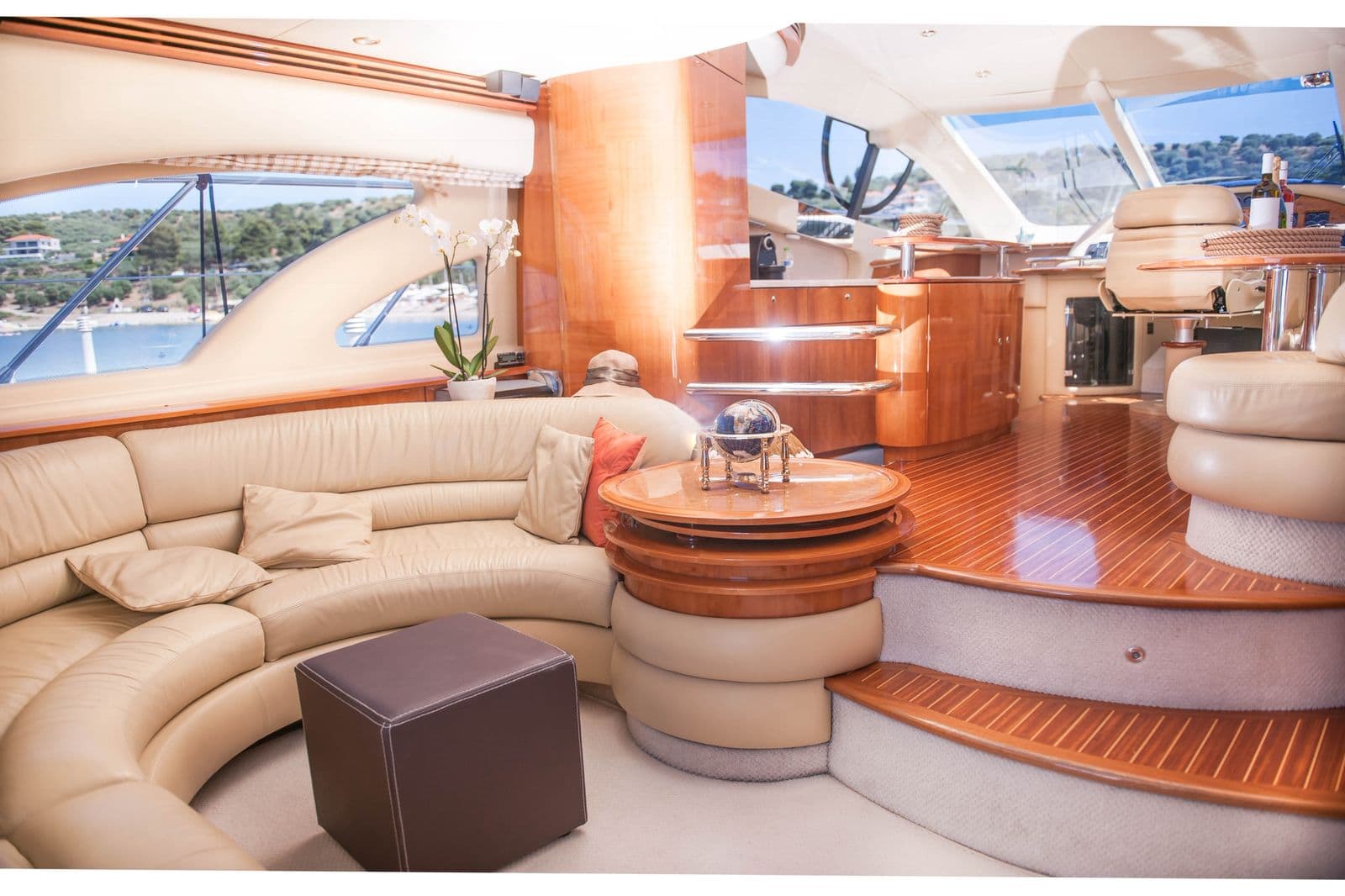 55 Azimut Almyra 37.jpg