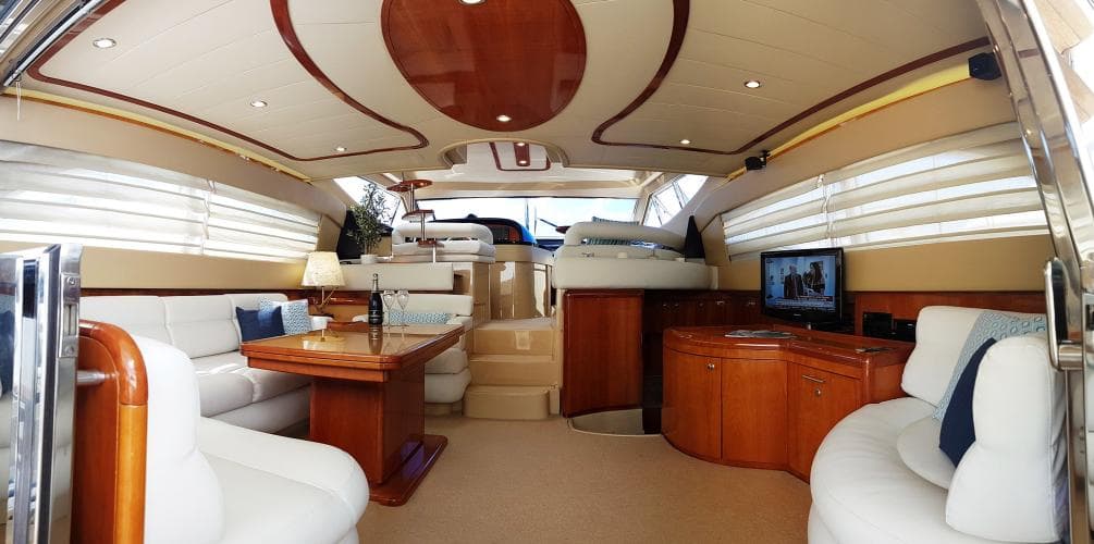 saloni-Chantal_22_FERRETTI 59.jpg